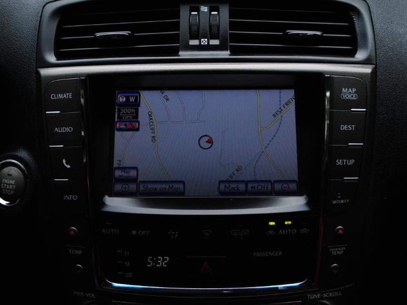 Lexus IS C  2014