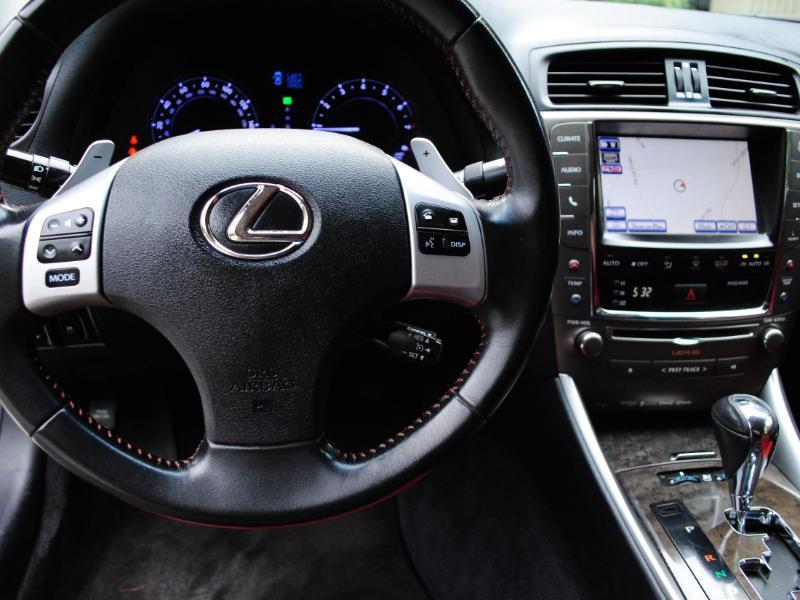 Lexus IS C  2014