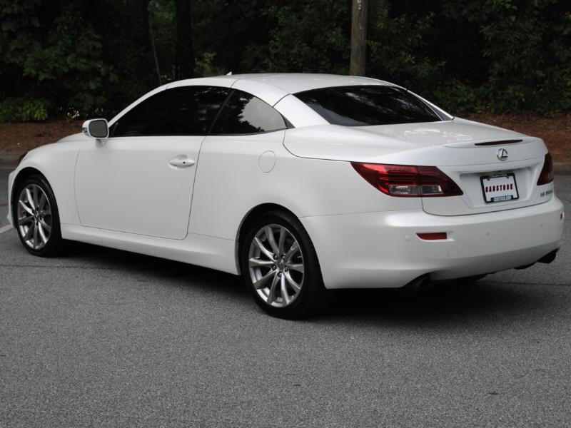 Lexus IS C  2014