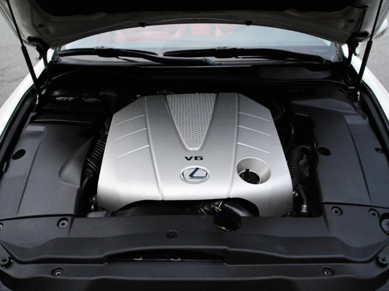 Lexus IS C  2014
