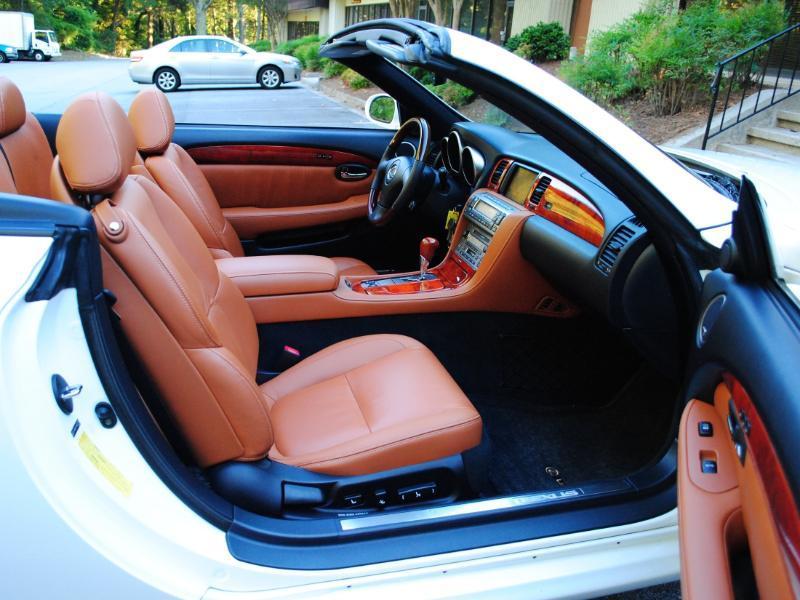 Lexus SC 430  2006