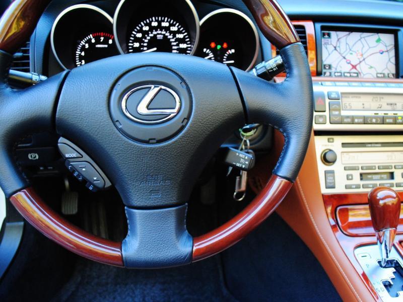 Lexus SC 430  2006
