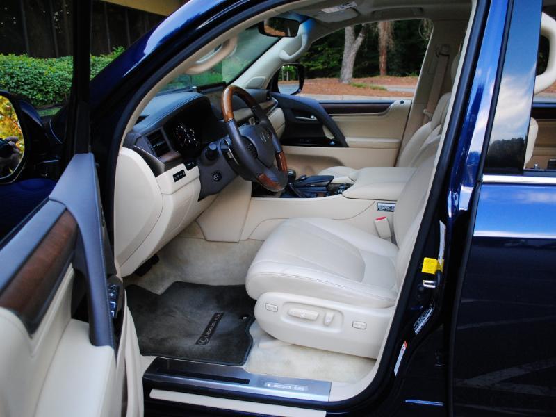 Lexus LX 570  2018