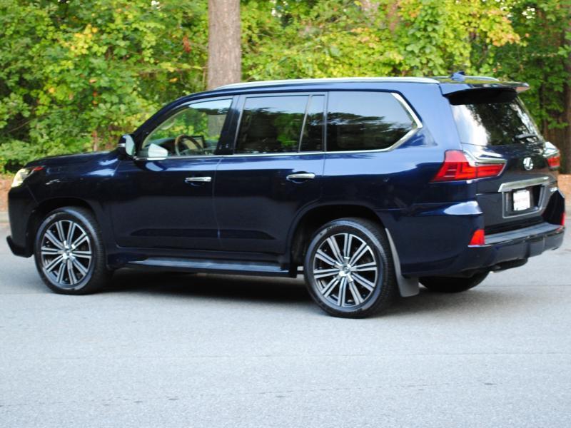 Lexus LX 570  2018