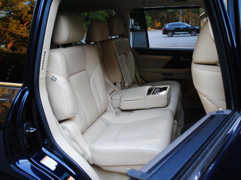 Lexus LX 570  2018