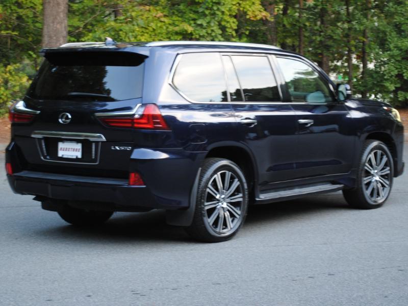 Lexus LX 570  2018