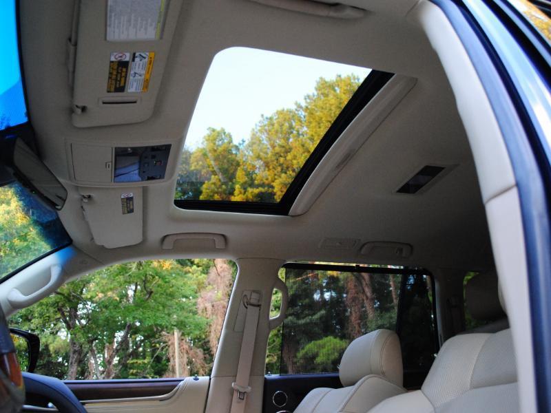 Lexus LX 570  2018