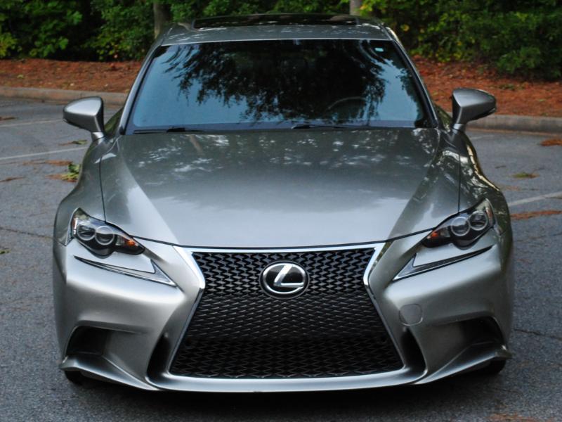 Lexus IS  2016