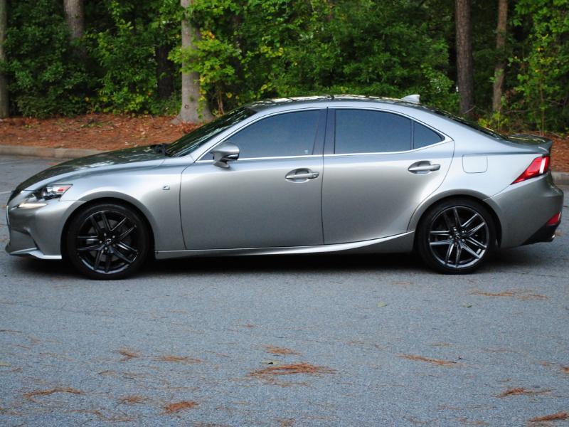 Lexus IS  2016
