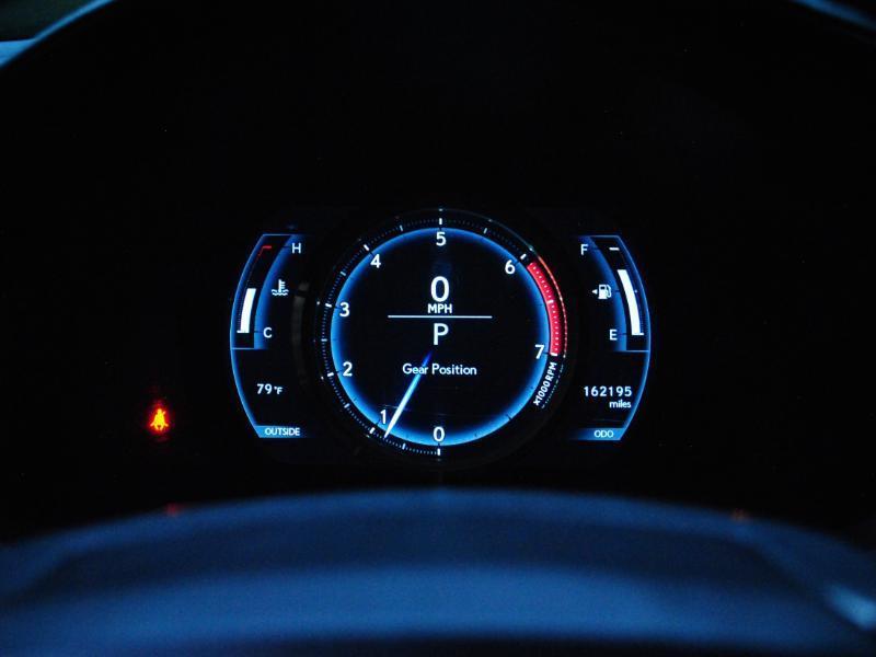 Lexus IS  2016