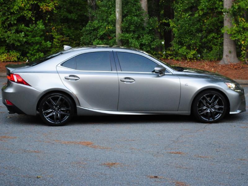 Lexus IS  2016