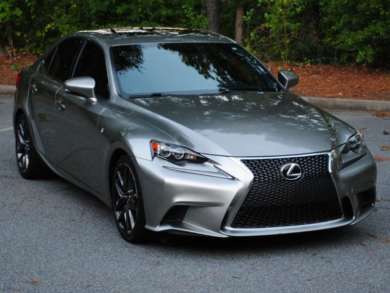 Lexus IS  2016
