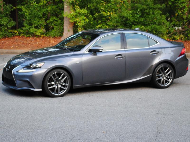 Lexus IS  2015