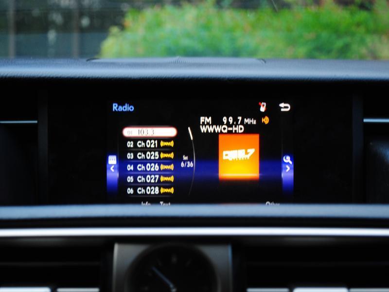 Lexus IS  2015