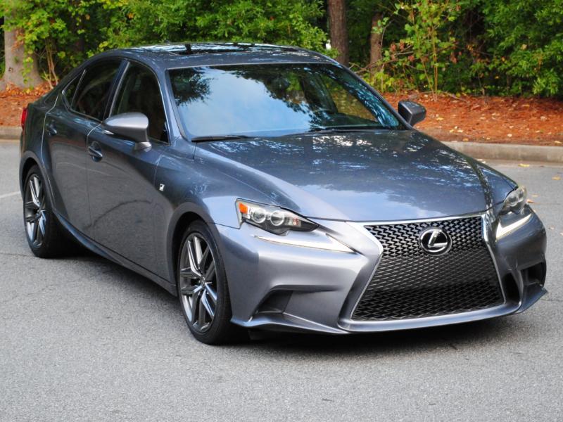 Lexus IS  2015