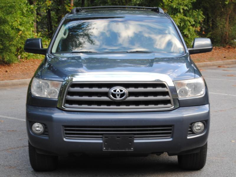 Toyota Sequoia  2008