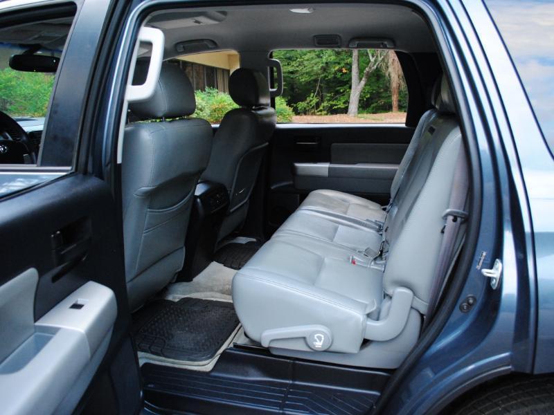 Toyota Sequoia  2008