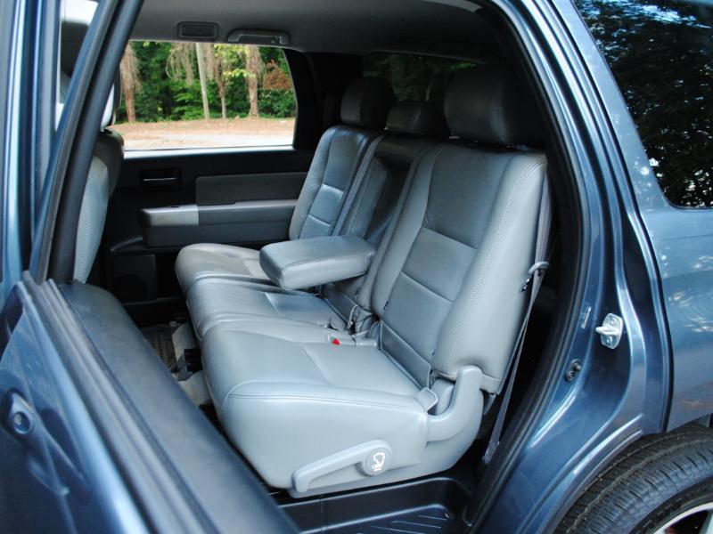 Toyota Sequoia  2008