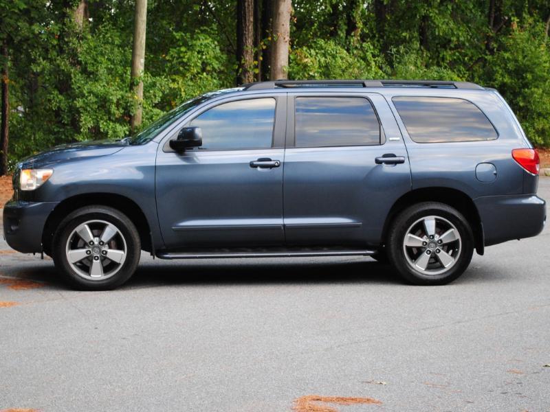 Toyota Sequoia  2008