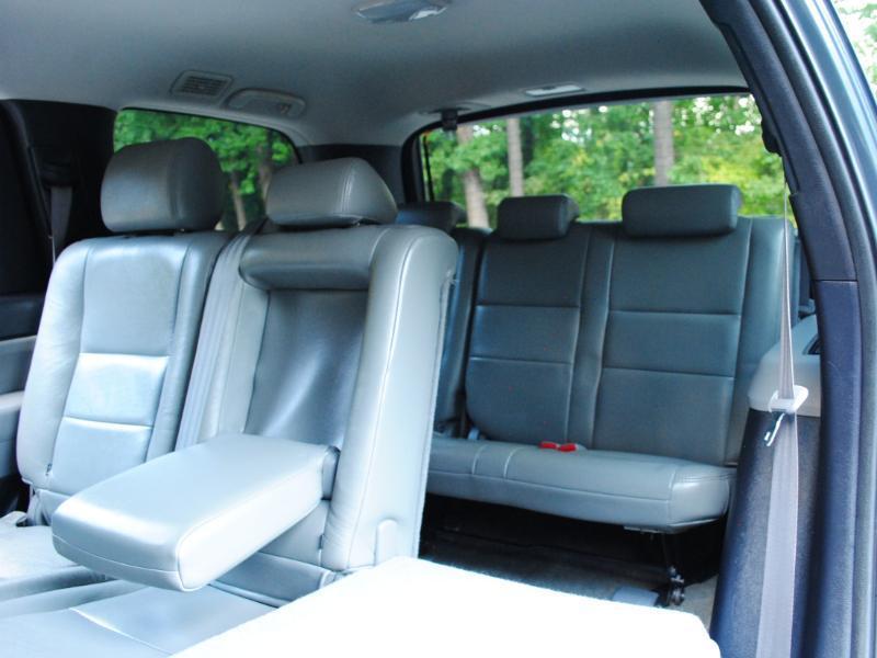 Toyota Sequoia  2008