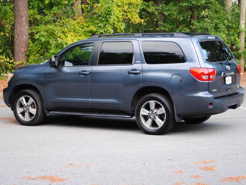 Toyota Sequoia  2008