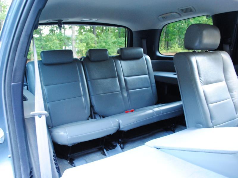 Toyota Sequoia  2008