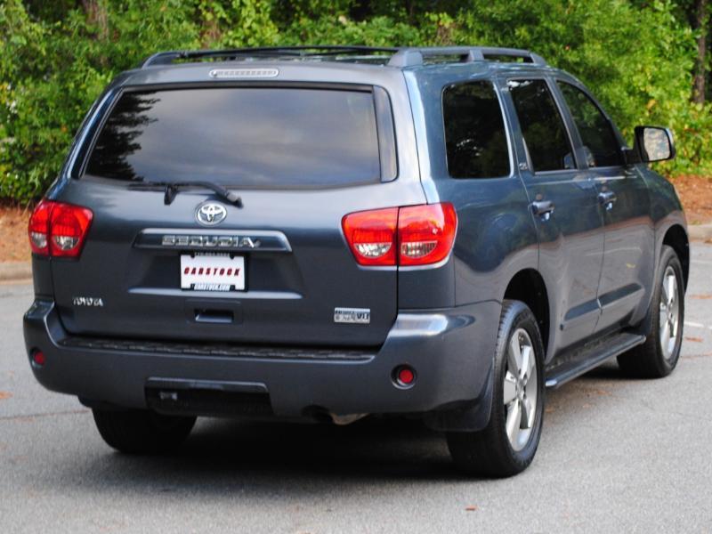 Toyota Sequoia  2008
