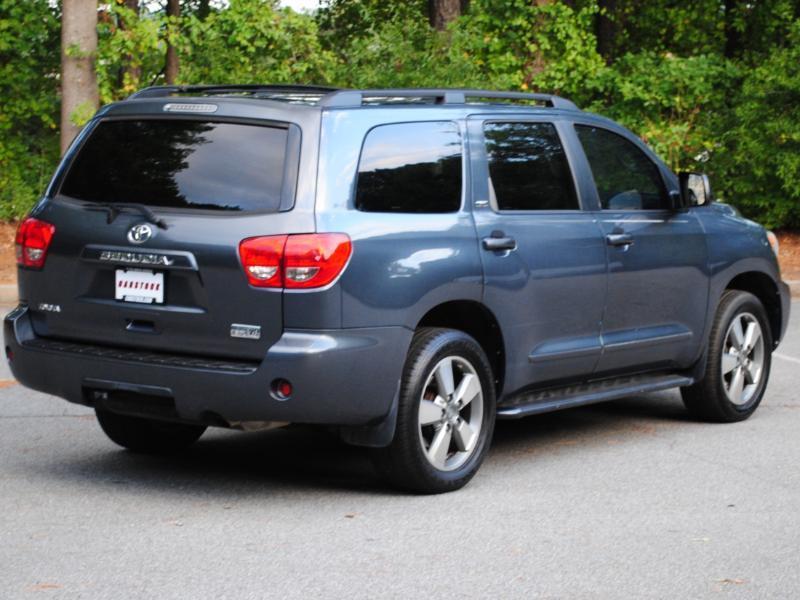 Toyota Sequoia  2008