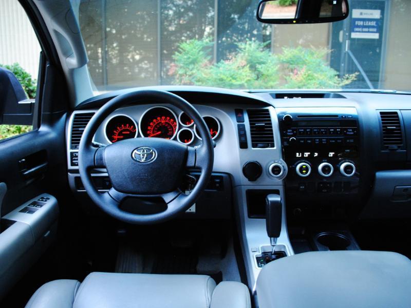 Toyota Sequoia  2008