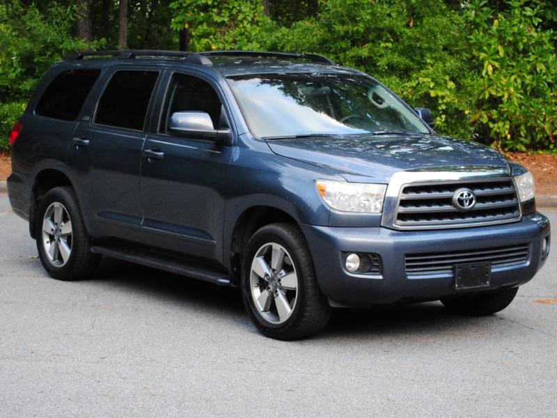 Toyota Sequoia  2008