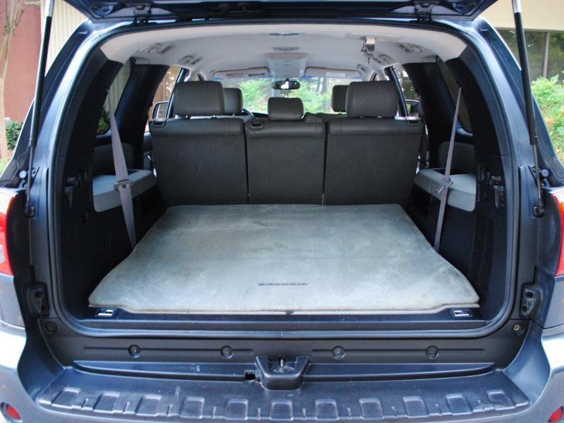Toyota Sequoia  2008