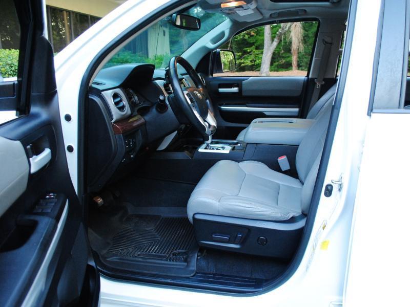 Toyota Tundra Limited 5.7L CrewMax 2WD 2014