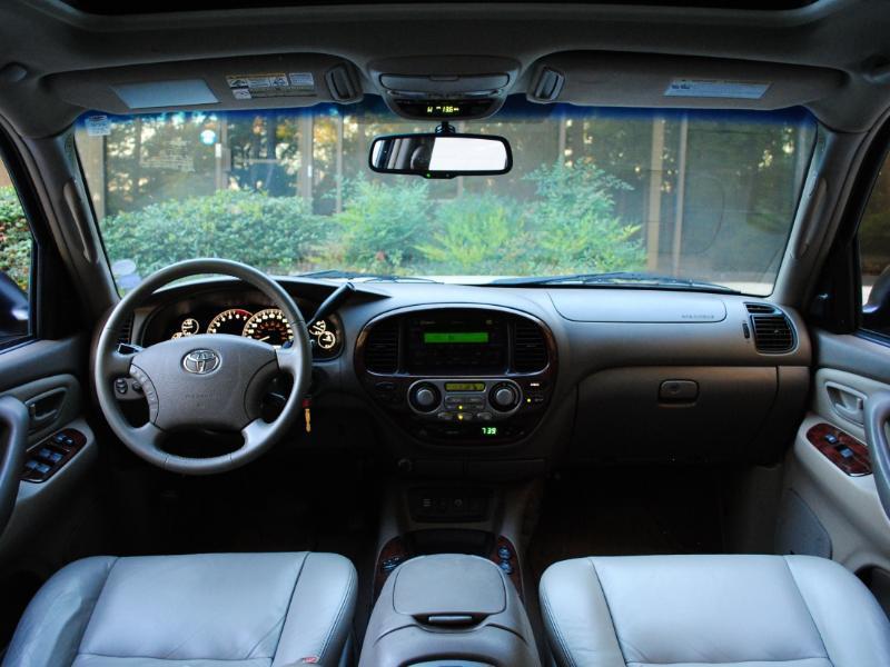 Toyota Sequoia  2007