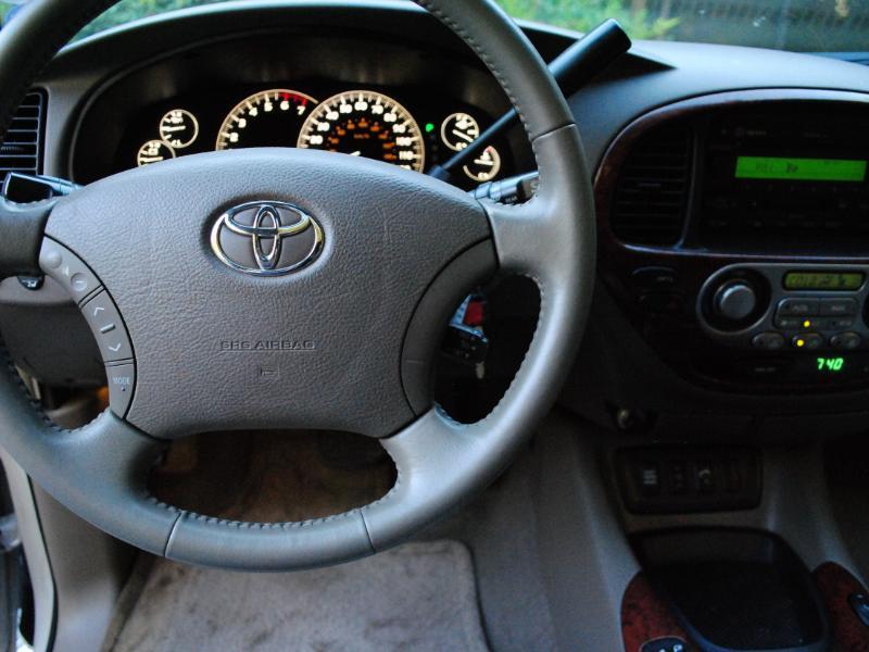 Toyota Sequoia  2007