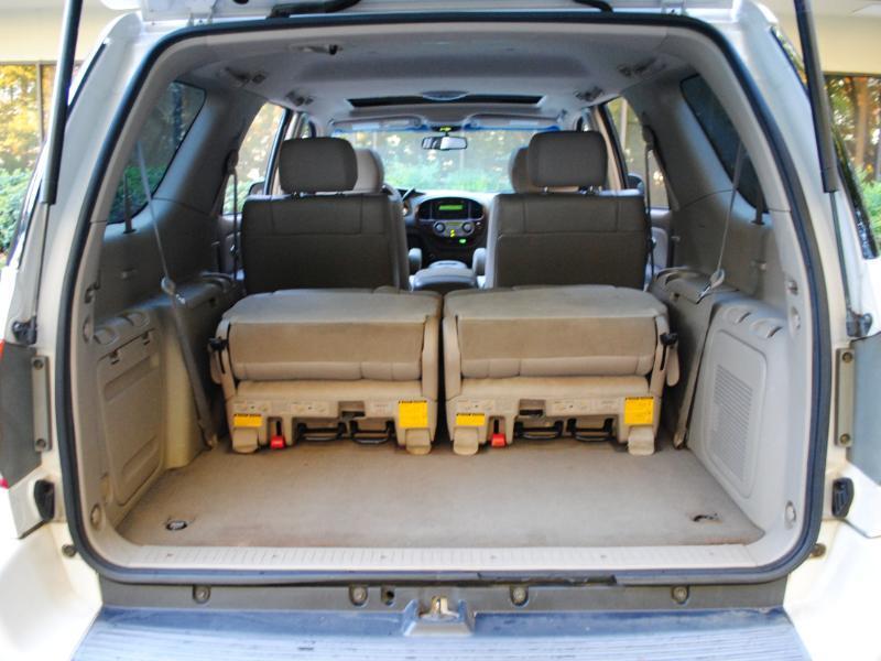 Toyota Sequoia  2007