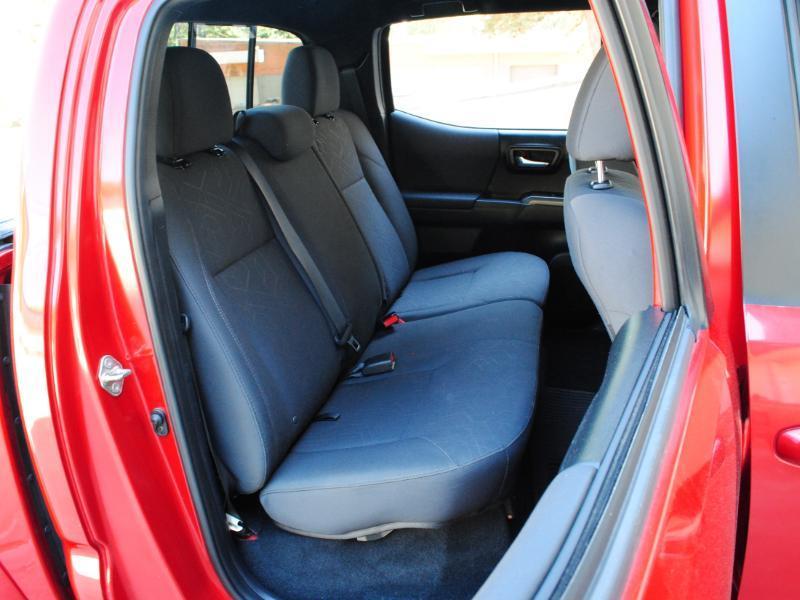 Toyota Tacoma  2017
