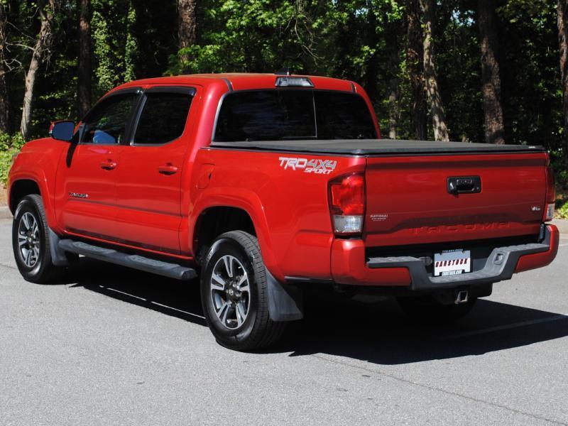 Toyota Tacoma  2017
