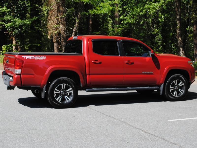 Toyota Tacoma  2017
