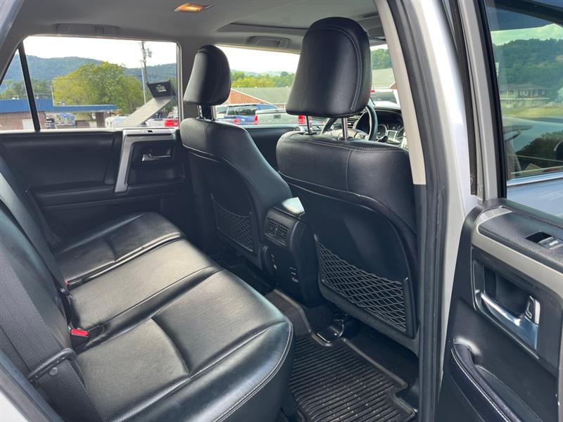 Toyota 4Runner  2016 Toyota 4Runner  2016