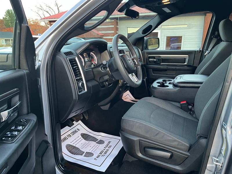 RAM 1500 Classic  2024