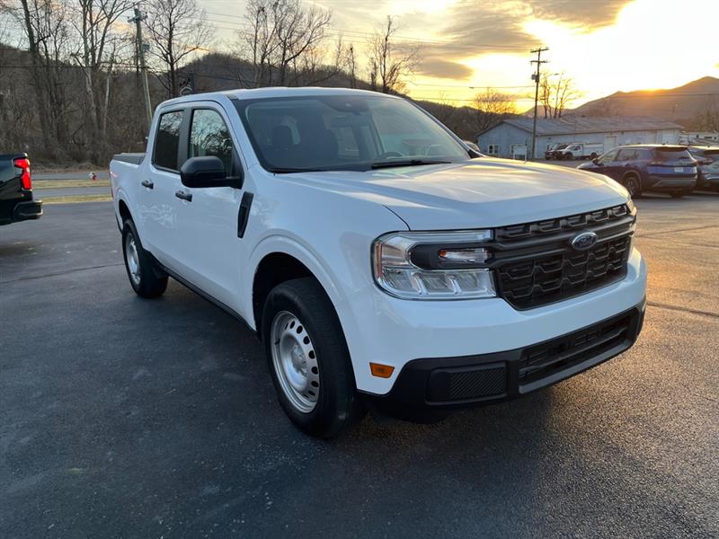 2024 Ford Maverick XL