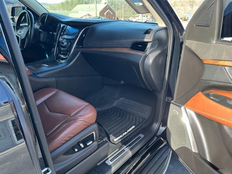 Cadillac Escalade  2017