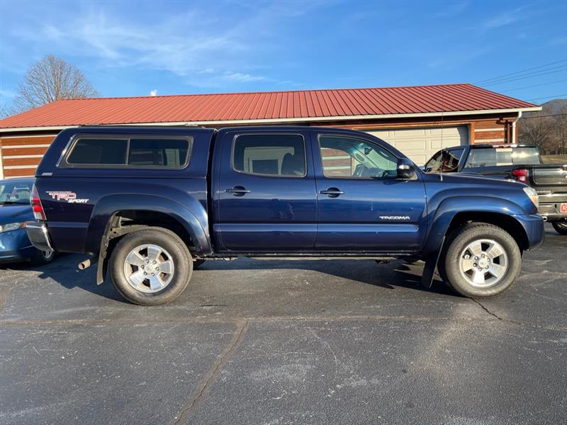 Toyota Tacoma  2013