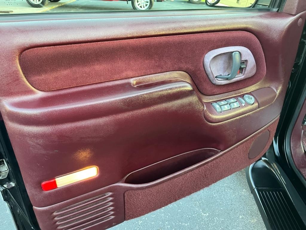 Chevrolet Tahoe  1998