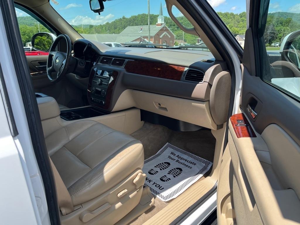 Chevrolet Tahoe  2010
