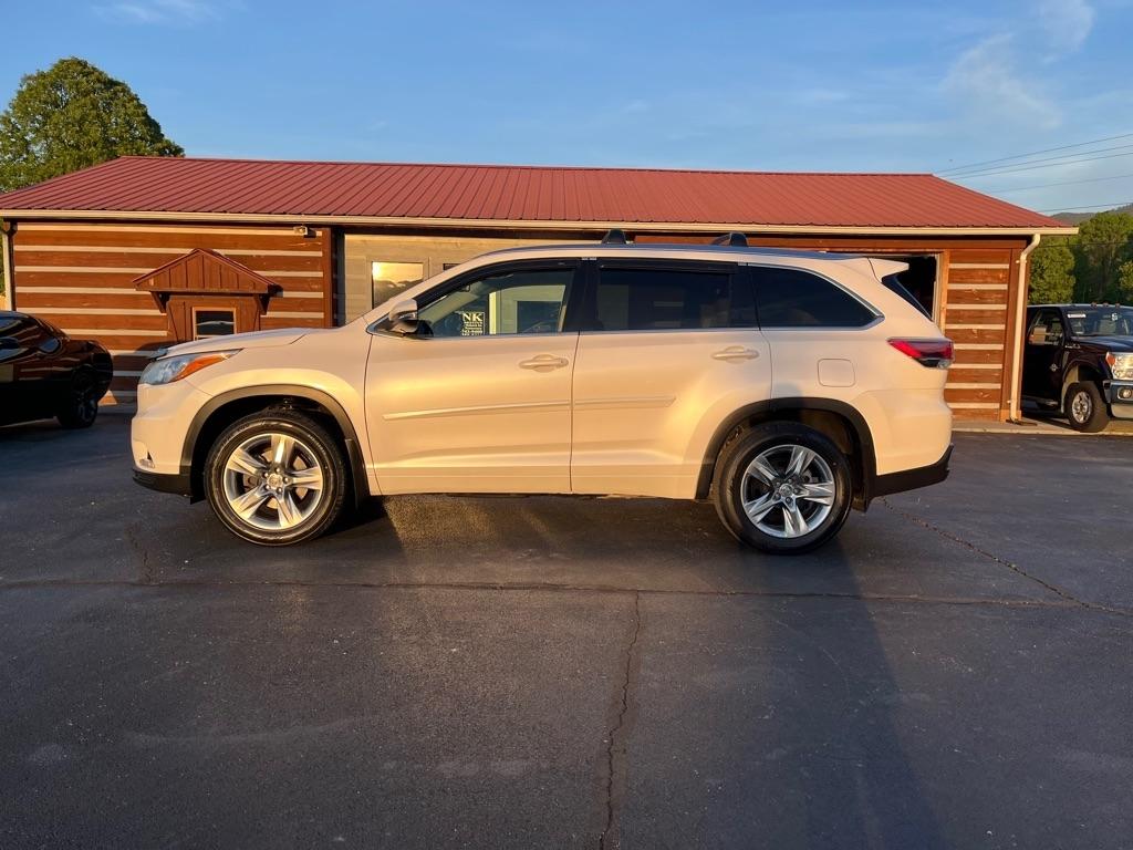 Toyota Highlander  2015
