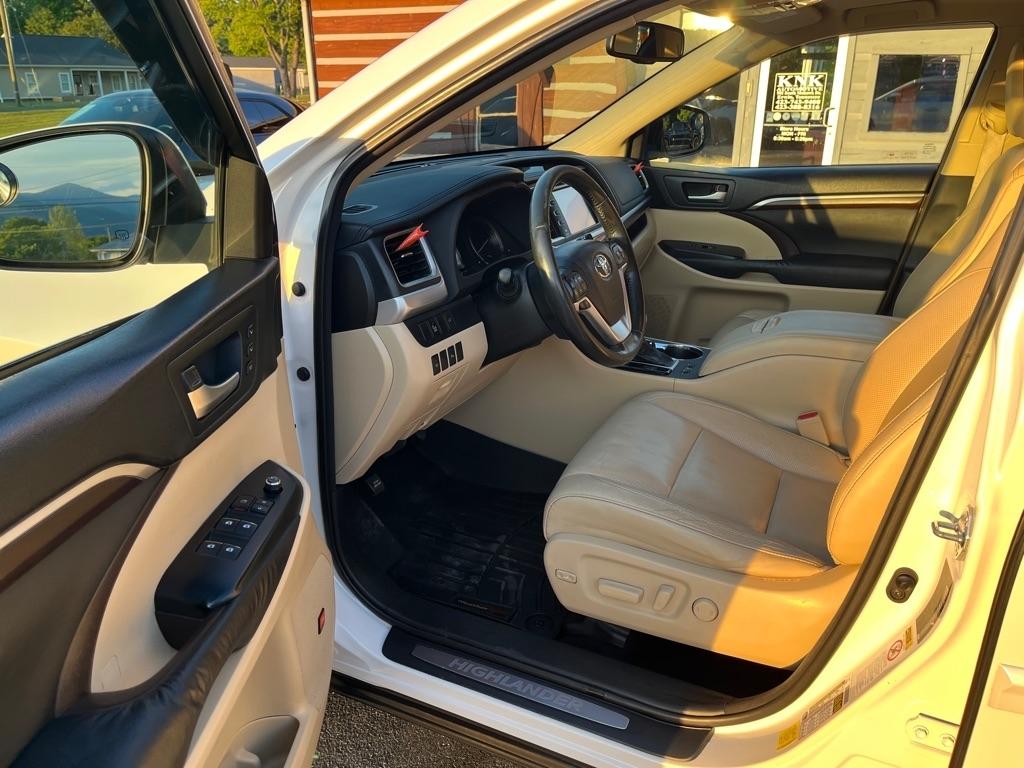 Toyota Highlander  2015