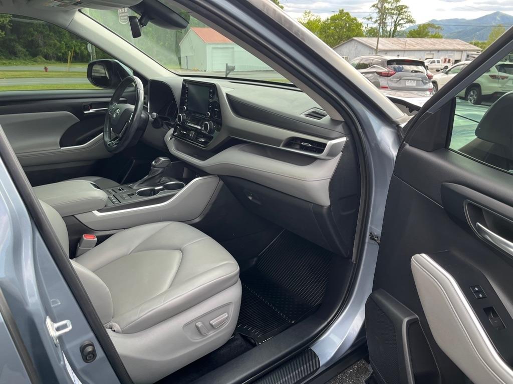 Toyota Highlander  2020