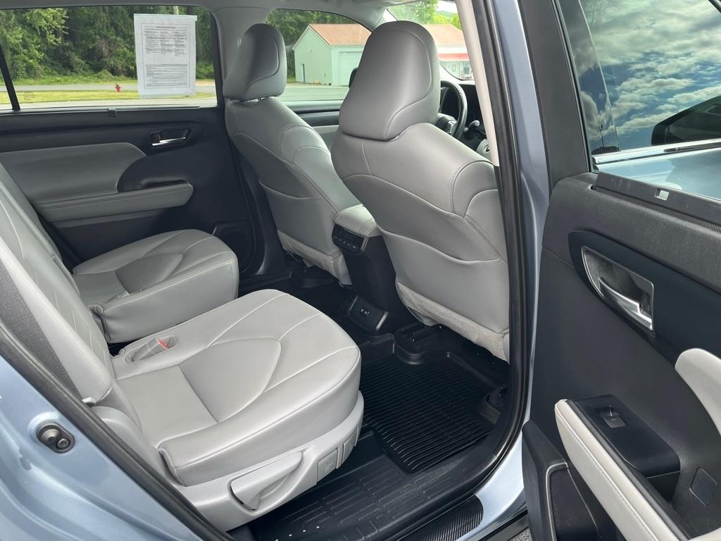 Toyota Highlander  2020