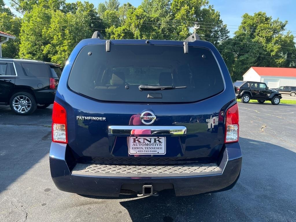 Nissan Pathfinder  2010